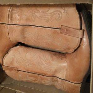 Like New Smoky Mountain Boots